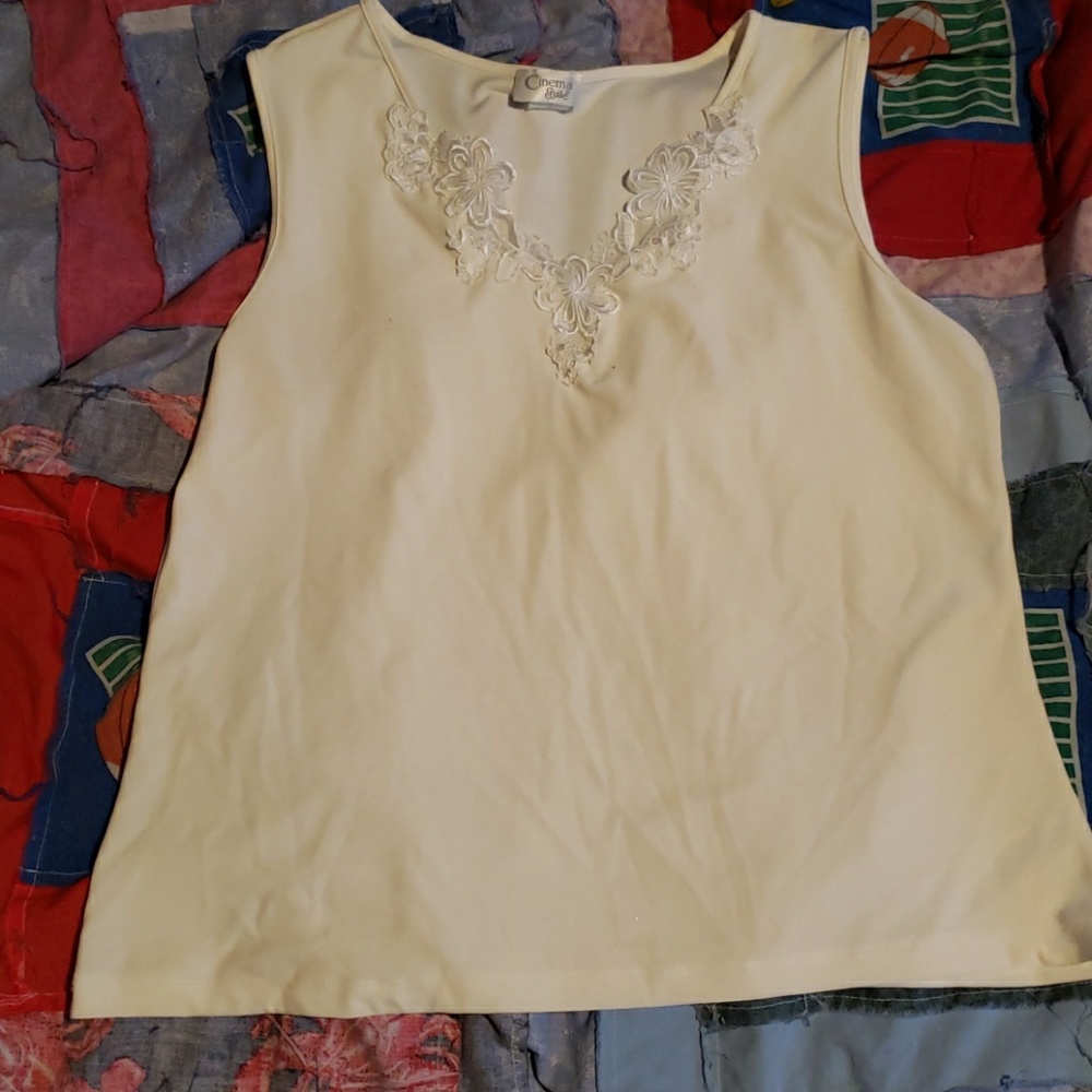 Cream v-neck designes tank